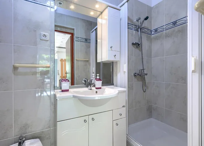 Lidija By Interhome Apartmán *