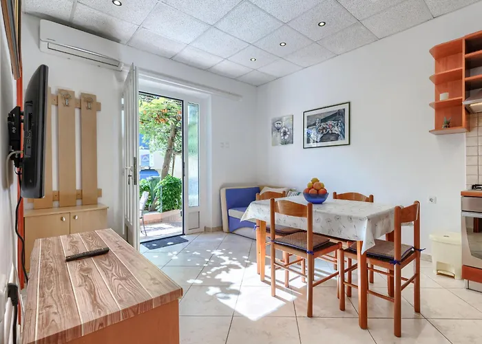 Lidija By Interhome Apartmán